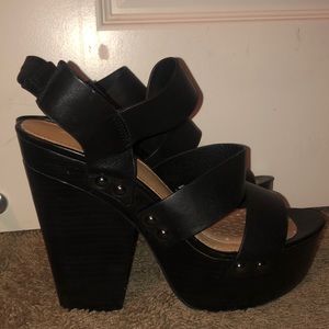 Aldo Block heels